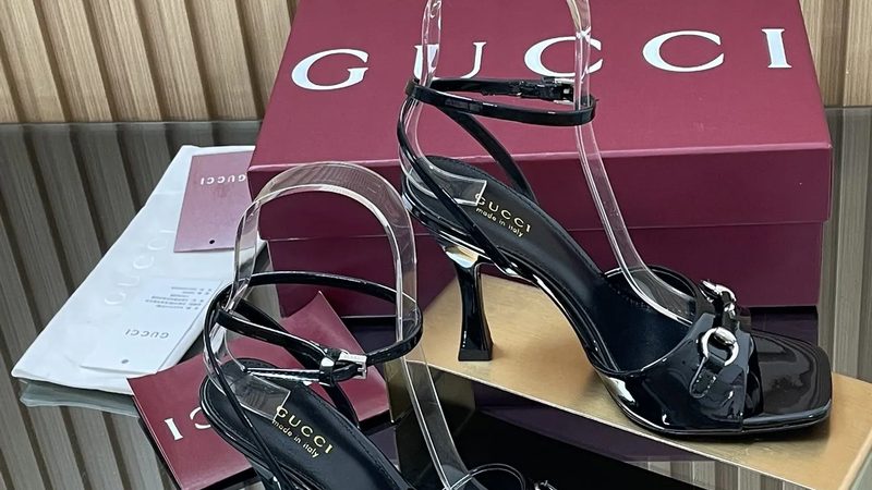 婴儿洗澡台，定制还是成品？揭秘选购关键